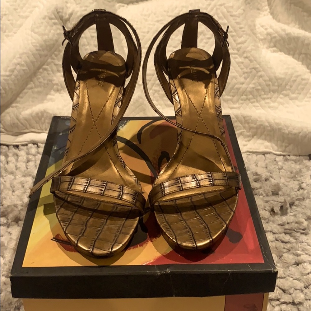 Bronze faux snakeskin ankle strap heels. 6.5 NWT